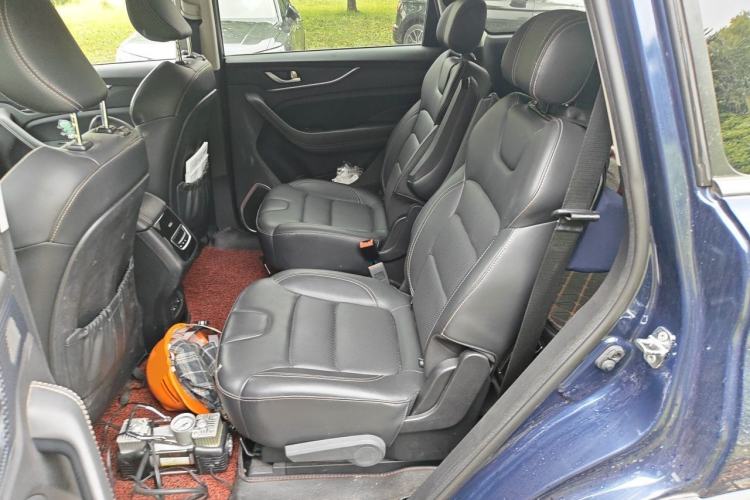 Used CHANGAN OSHAN COSPro 2021 GT 2.0T Automatic Pilot Model 7 Seats Left Rear Seat