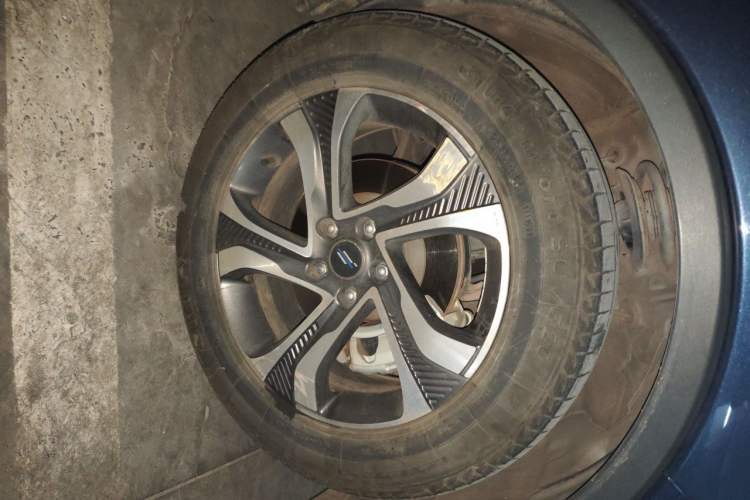 Used CHANGAN OSHAN COSPro 2021 1.5T Automatic Flagship 7-Seater Right Front Wheel Hub