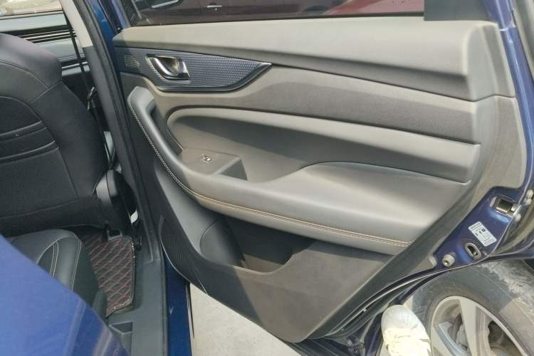 Used CHANGAN OSHAN COSPro 2021 1.5T Automatic Flagship 7-Seater Right Rear Door Interior