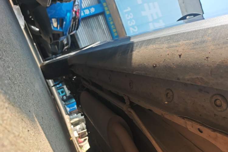 Used CHANGAN OSHAN COSPro 2021 1.5T Automatic Flagship 7-Seater Right Side Sill