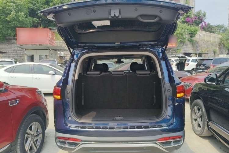 Used CHANGAN OSHAN COSPro 2021 1.5T Automatic Flagship 7-Seater Trunk