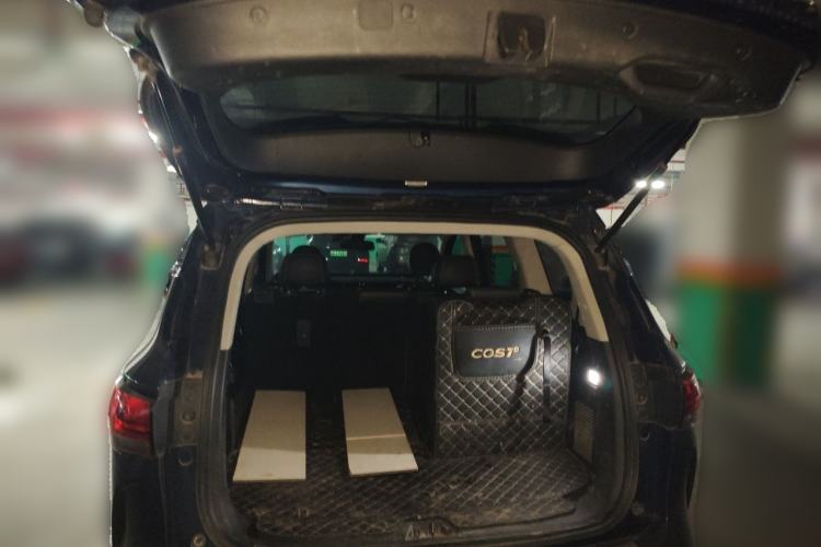 Used CHANGAN OSHAN COSPro 2021 1.5T Automatic Flagship 7-Seater Trunk