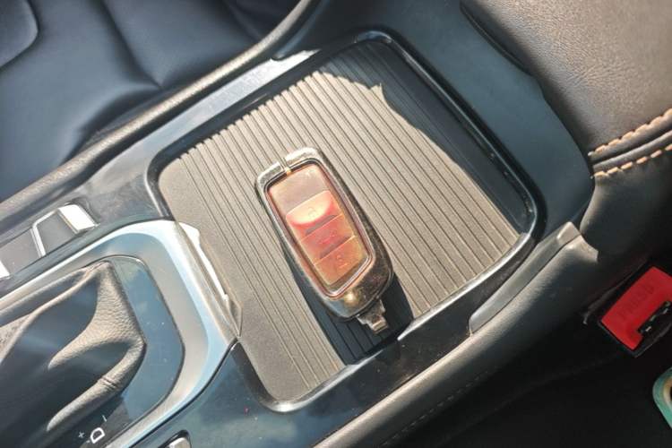 Used CHANGAN OSHAN COSPro 2021 1.5T Automatic Flagship 7-Seater Vehicle Key