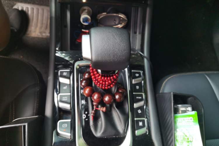 Used CHANGAN OSHAN COSPro 2021 1.5T Automatic Pilot Model 7 Seats Gear Lever