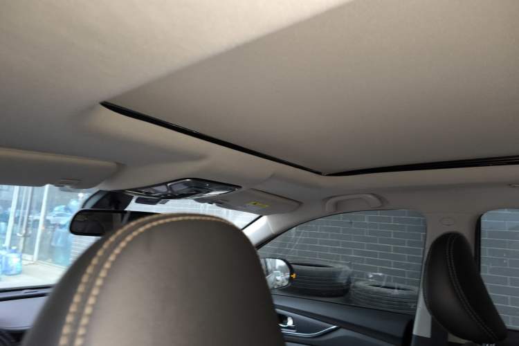 Used CHANGAN OSHAN COSPro 2021 1.5T Automatic Flagship 7-Seater Headliner