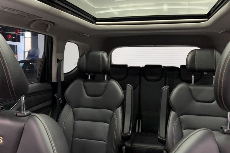 Used CHANGAN OSHAN COSPro 2021 1.5T Automatic Flagship 7-Seater Interior 3