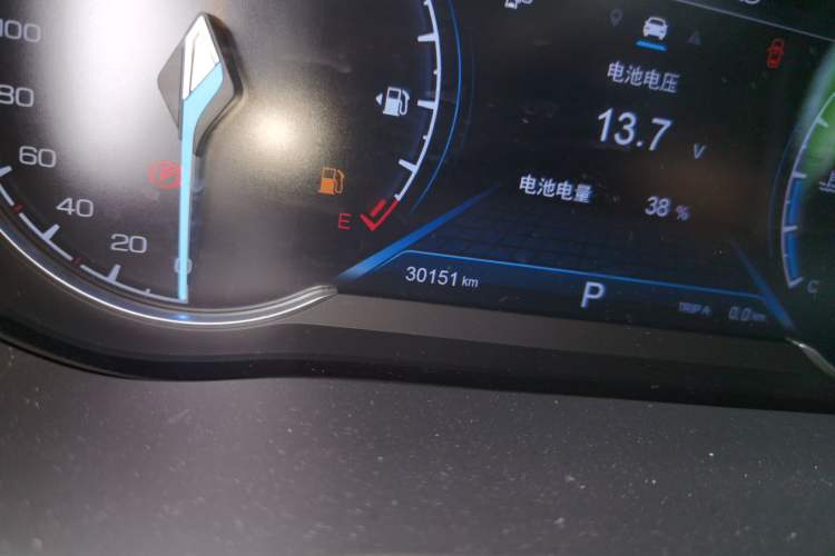 Used CHANGAN OSHAN COSPro 2021 1.5T Automatic Pilot Model 7 Seats Odometer Close Up