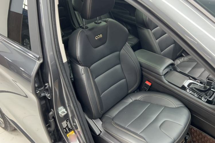 Used CHANGAN OSHAN COSPro 2021 1.5T Automatic Flagship 7-Seater Right Front Seat
