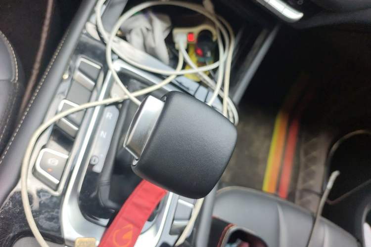 Used CHANGAN OSHAN COSPro 2021 1.5T Automatic Flagship 7-Seater Gear Lever