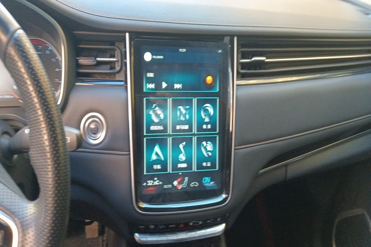 Used CHANGAN OSHAN COSPro 2021 1.5T Automatic Flagship 7-Seater Audio And AC Panel
