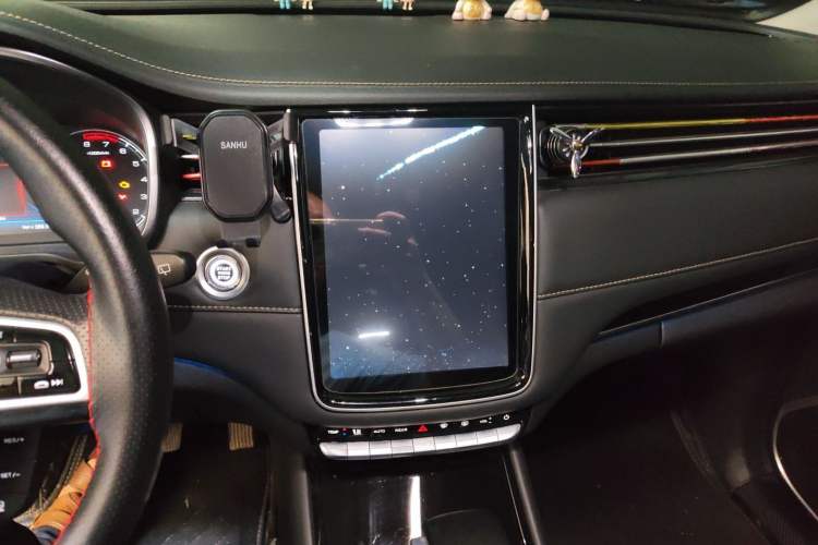 Used CHANGAN OSHAN COSPro 2021 1.5T Automatic Pilot Model 7 Seats Audio And AC Panel