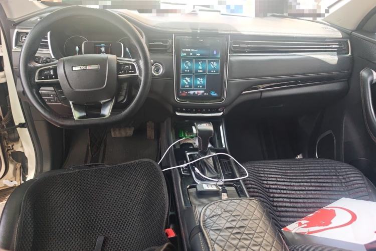 Used CHANGAN OSHAN COSPro 2021 1.5T Automatic Luxury 7-Seater Center Console