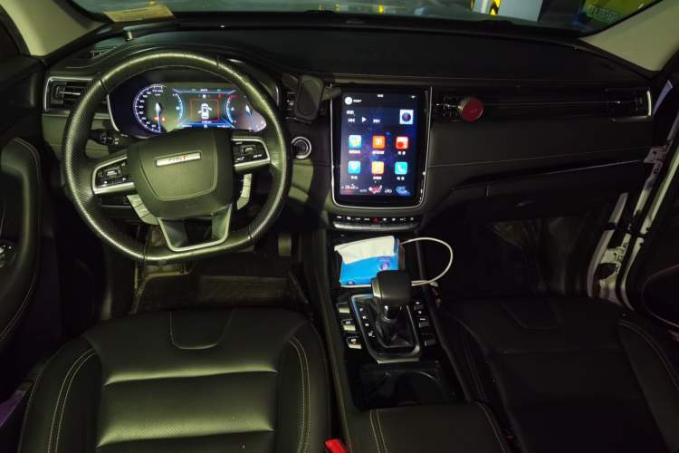 Used CHANGAN OSHAN COSPro 2021 1.5T Automatic Flagship 7-Seater Center Console