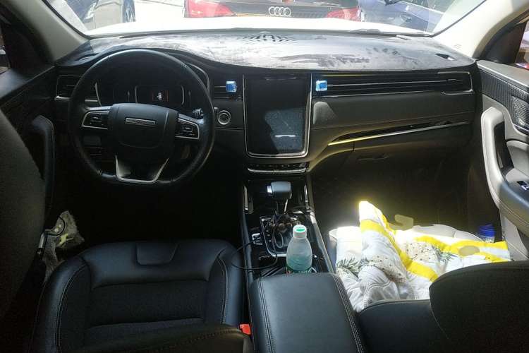 Used CHANGAN OSHAN COSPro 2021 1.5T Automatic Luxury 7-Seater Center Console