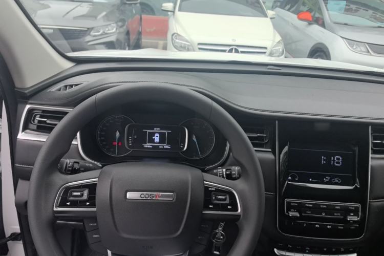 Used CHANGAN OSHAN COSPro 2021 1.5T Manual Elite 7-Seater Center Console