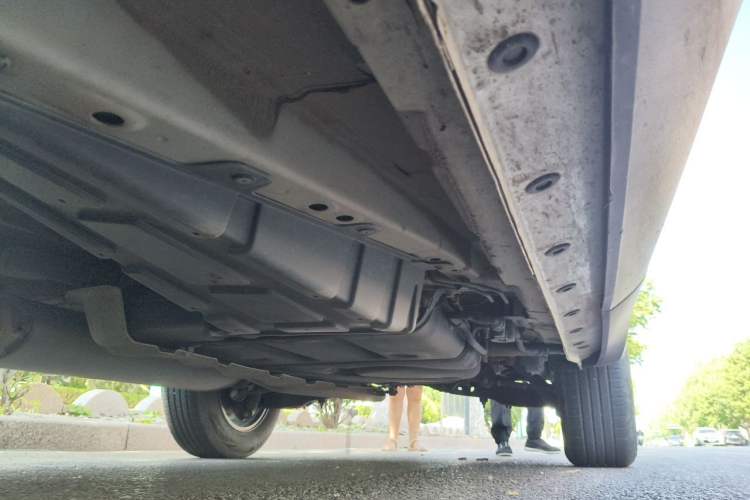 Used CHANGAN OSHAN COSPro 2021 1.5T Manual Elite 7-Seater Chassis Front Left
