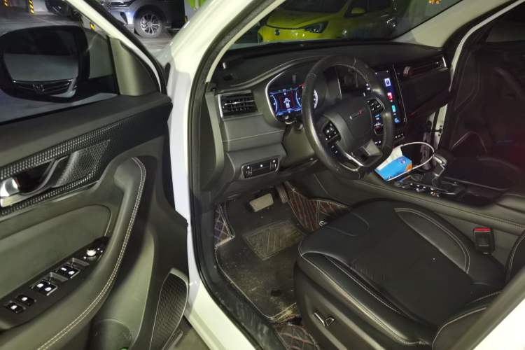 Used CHANGAN OSHAN COSPro 2021 1.5T Automatic Flagship 7-Seater Driver Seat