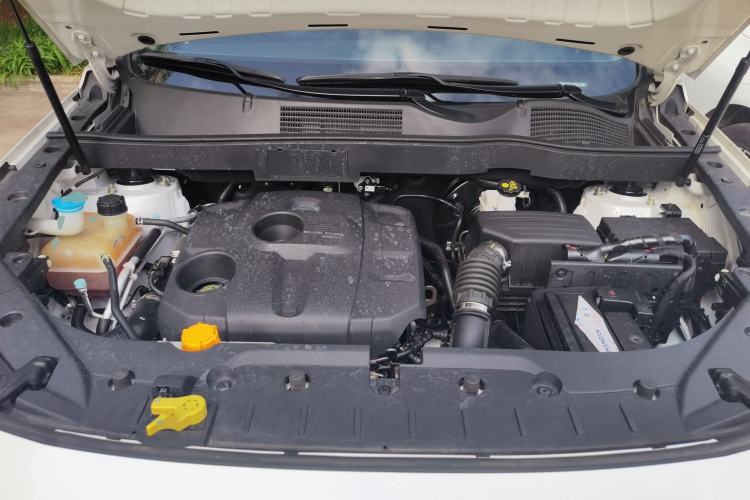 Used CHANGAN OSHAN COSPro 2021 1.5T Automatic Luxury 6-Seater Engine Bay