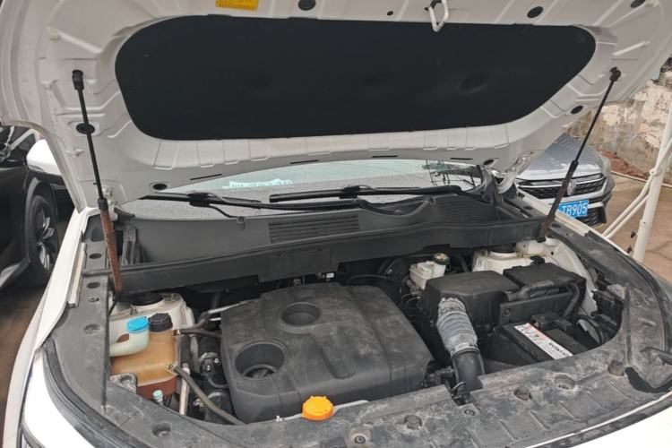Used CHANGAN OSHAN COSPro 2021 1.5T Manual Luxury 7-Seater Engine Bay