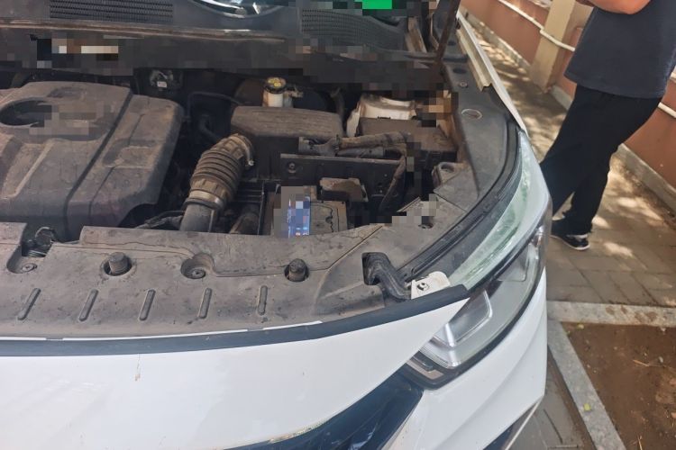 Used CHANGAN OSHAN COSPro 2021 1.5T Automatic Luxury 7-Seater Engine Bay Left