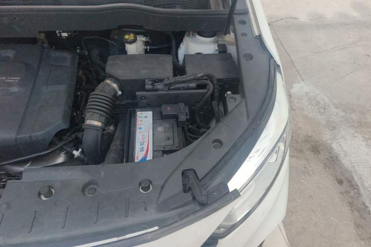 Used CHANGAN OSHAN COSPro 2021 1.5T Manual Elite 7-Seater Engine Bay Left