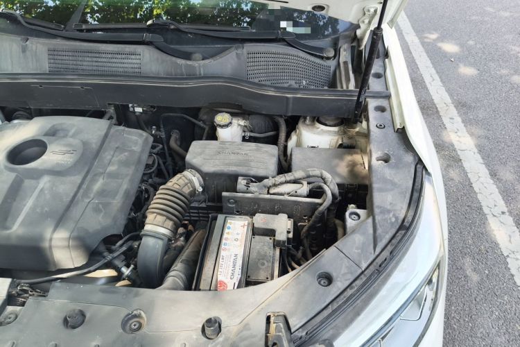 Used CHANGAN OSHAN COSPro 2021 1.5T Manual Elite 7-Seater Engine Bay Left