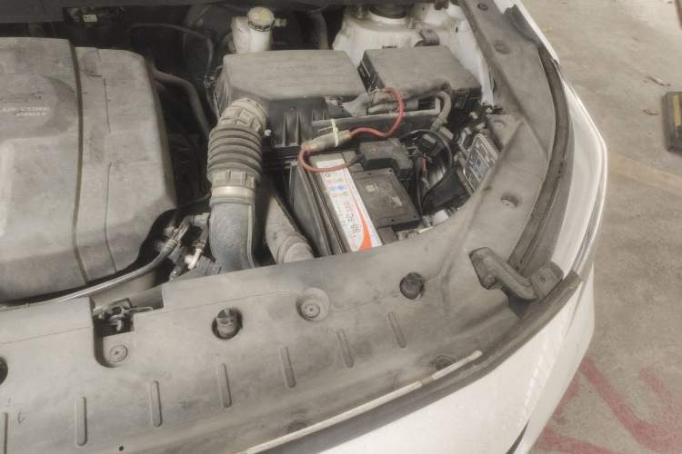 Used CHANGAN OSHAN COSPro 2021 1.5T Automatic Flagship 7-Seater Engine Bay Left