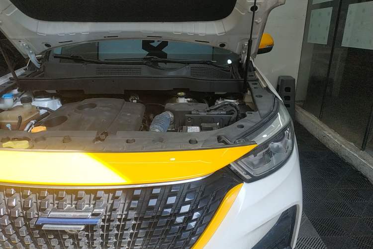 Used CHANGAN OSHAN COSPro 2021 1.5T Automatic Luxury 7-Seater Engine Bay Left