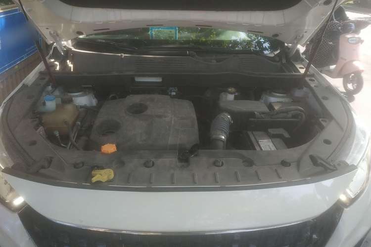 Used CHANGAN OSHAN COSPro 2021 1.5T Automatic Flagship 7-Seater Engine Bay