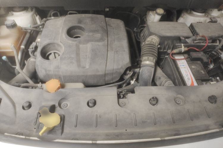 Used CHANGAN OSHAN COSPro 2021 1.5T Automatic Flagship 7-Seater Engine Bay