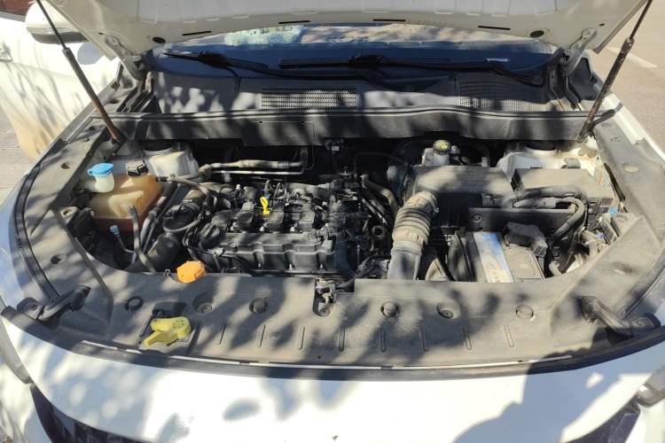 Used CHANGAN OSHAN COSPro 2021 1.5T Manual Luxury 7-Seater Engine Bay