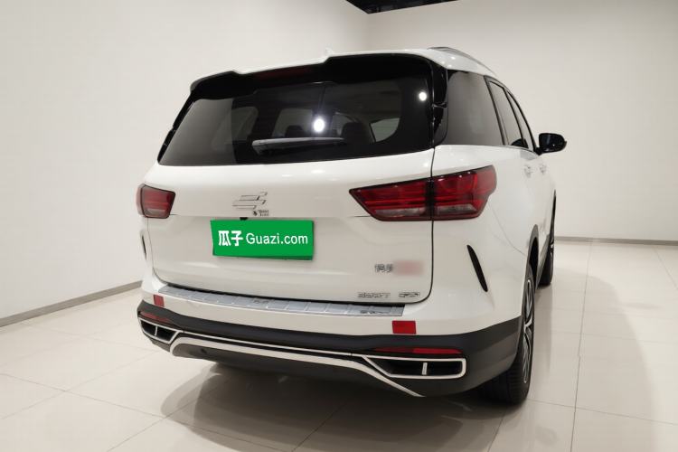 Used CHANGAN OSHAN COSPro 2021 1.5T Automatic Pilot Model 7 Seats Exterior 4