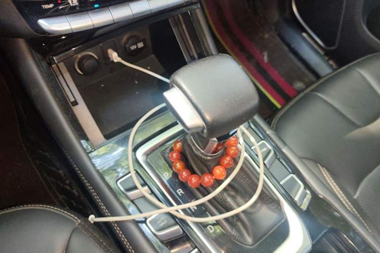 Used CHANGAN OSHAN COSPro 2021 1.5T Automatic Flagship 7-Seater Gear Lever
