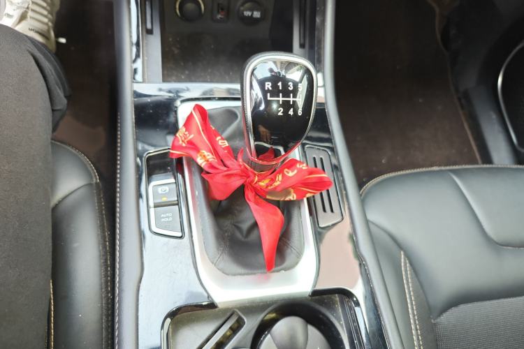 Used CHANGAN OSHAN COSPro 2021 1.5T Manual Flagship 7-Seater Gear Lever