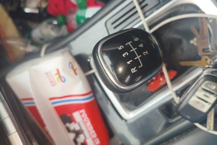 Used CHANGAN OSHAN COSPro 2021 1.5T Manual Flagship 7-Seater Gear Lever