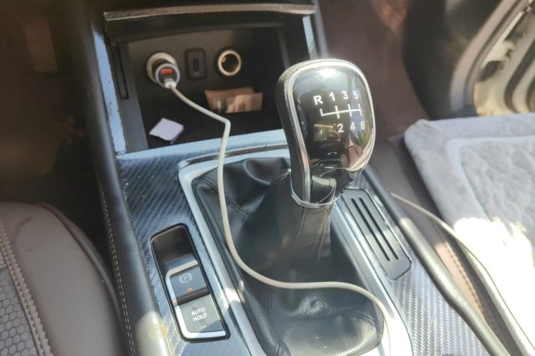 Used CHANGAN OSHAN COSPro 2021 1.5T Manual Luxury 7-Seater Gear Lever