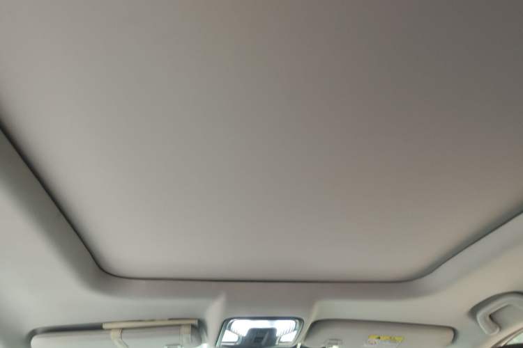 Used CHANGAN OSHAN COSPro 2021 1.5T Automatic Pilot Model 7 Seats Headliner