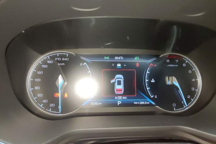 Used CHANGAN OSHAN COSPro 2021 1.5T Automatic Flagship 7-Seater Instrument Cluster