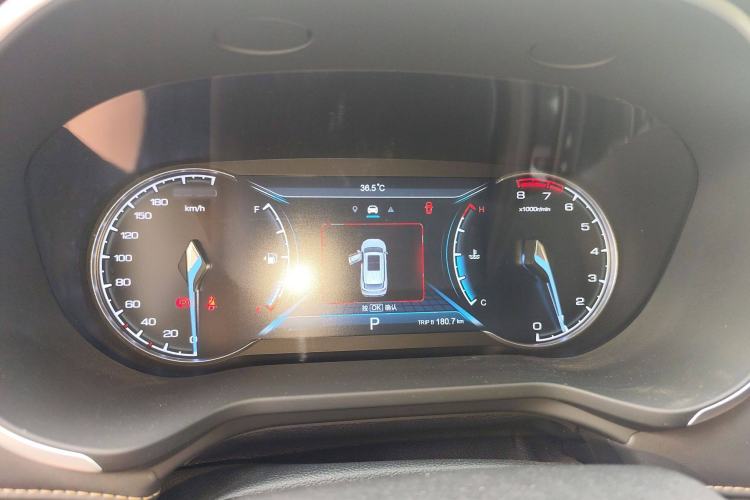 Used CHANGAN OSHAN COSPro 2021 1.5T Automatic Flagship 7-Seater Instrument Cluster