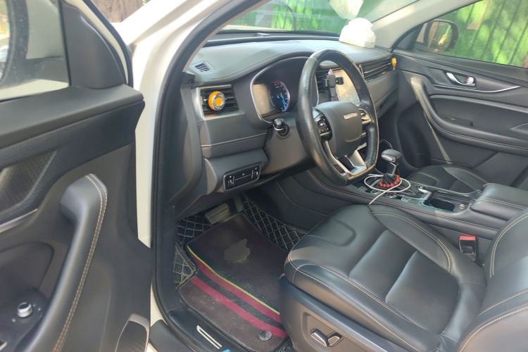Used CHANGAN OSHAN COSPro 2021 1.5T Automatic Flagship 7-Seater Interior 3