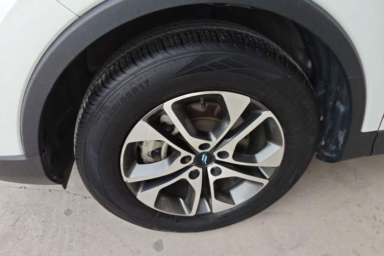 Used CHANGAN OSHAN COSPro 2021 1.5T Manual Elite 7-Seater Left Front Wheel Hub
