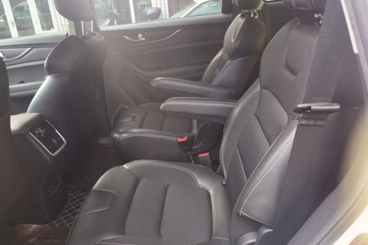 Used CHANGAN OSHAN COSPro 2021 1.5T Automatic Luxury 6-Seater Left Rear Seat