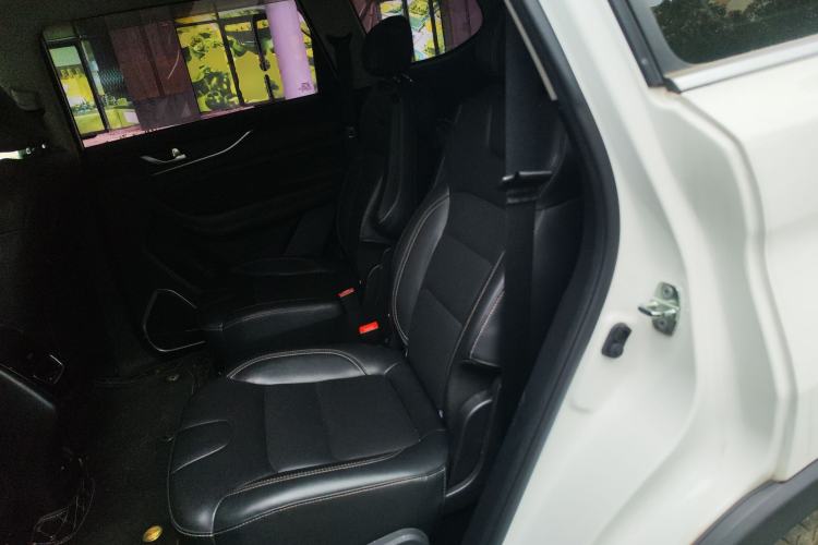 Used CHANGAN OSHAN COSPro 2021 1.5T Automatic Pilot Model 7 Seats Left Rear Seat