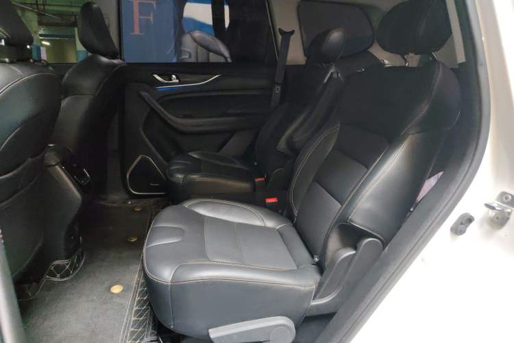 Used CHANGAN OSHAN COSPro 2021 1.5T Automatic Pilot Model 7 Seats Left Rear Seat