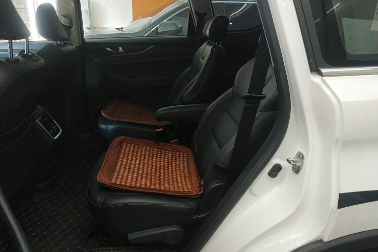 Used CHANGAN OSHAN COSPro 2021 1.5T Automatic Luxury 7-Seater Left Rear Seat