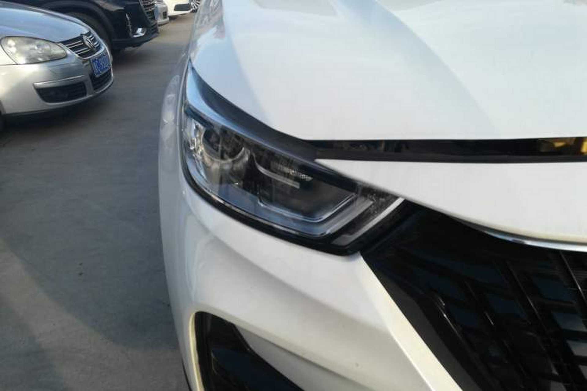 Used CHANGAN OSHAN COSPro 2021 1.5T Automatic Luxury 7-Seater Right Front Headlight