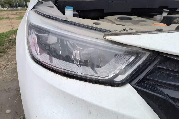 Used CHANGAN OSHAN COSPro 2021 1.5T Manual Flagship 7-Seater Right Front Headlight