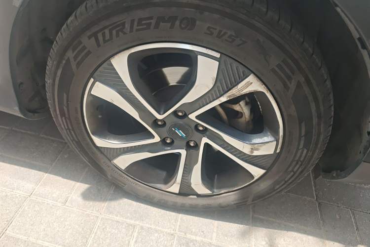 Used CHANGAN OSHAN COSPro 2021 1.5T Automatic Luxury 7-Seater Right Front Wheel Hub