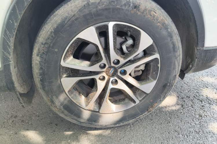 Used CHANGAN OSHAN COSPro 2021 1.5T Manual Elite 7-Seater Right Front Wheel Hub