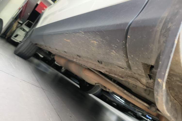 Used CHANGAN OSHAN COSPro 2021 1.5T Automatic Flagship 7-Seater Right Side Sill